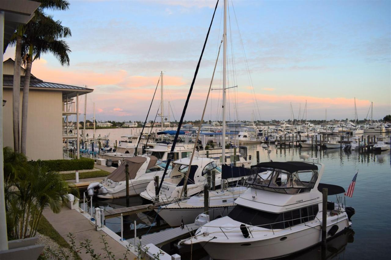 Cove Inn On Naples Bay Exterior foto